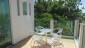 terraza con mesa y 4 sillas